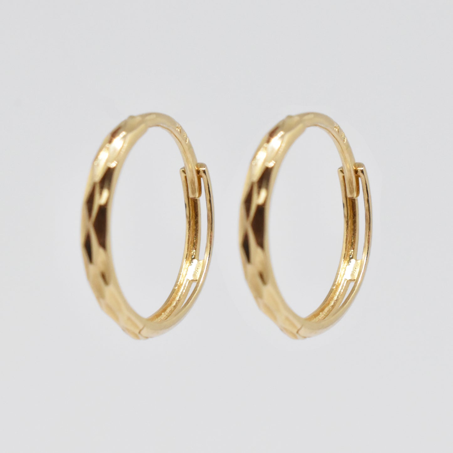 Diamond-Cut Hoops